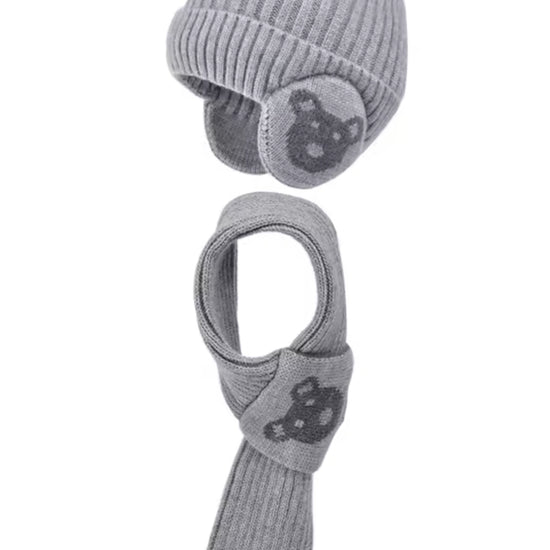 Bonnet cache oreille enfant avec écharpe grise